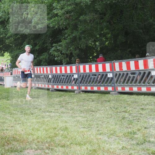 21.06.2025 - 27. Vierlanden-Triathlon KatJ http://msf.ph/oto/8004911 15.06.2025 12:58:21 Ziel 3, 11, 1034, 1035, 1036, 1037 meine-sportfotos.de