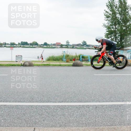 21.06.2025 - 27. Vierlanden-Triathlon H.Heesch http://msf.ph/oto/8004931 15.06.2025 13:00:51 Radfahren 1104, 1108, 1110, 1134 meine-sportfotos.de