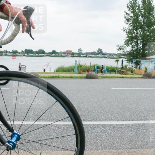 21.06.2025 - 27. Vierlanden-Triathlon H.Heesch http://msf.ph/oto/8004971 15.06.2025 13:01:07 Radfahren 1107, 1130 meine-sportfotos.de
