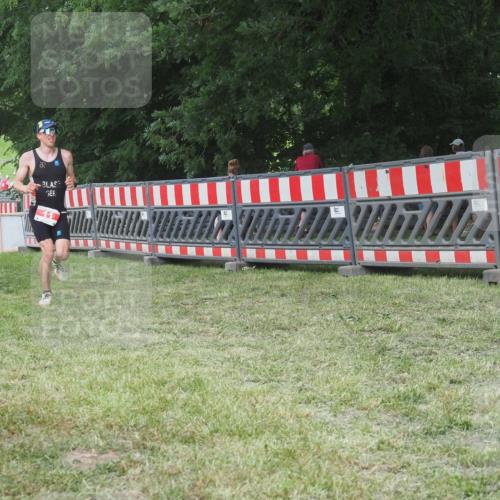 21.06.2025 - 27. Vierlanden-Triathlon KatJ http://msf.ph/oto/8004995 15.06.2025 12:58:23 Ziel 3, 11, 736, 1034, 1035, 1036, 1037 meine-sportfotos.de