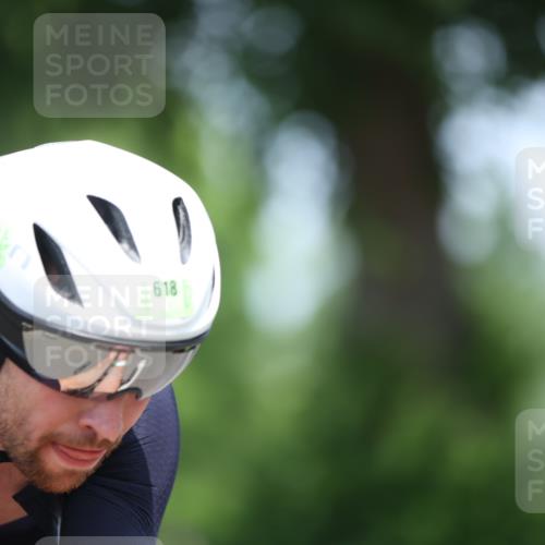 15.06.2025 - 7 Türme Triathlon Yannick Fuchs http://msf.ph/oto/8005002 15.06.2025 12:36:27 Radfahren 213, 258, 618, 670 meine-sportfotos.de