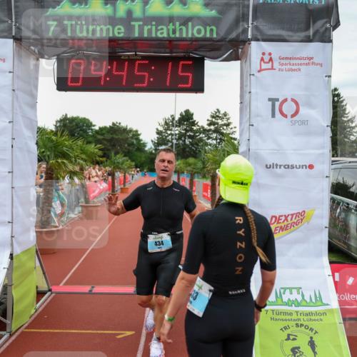 15.06.2025 - 7 Türme Triathlon Michael Strokosch http://msf.ph/oto/8005008 15.06.2025 14:45:15 Ziel 434 meine-sportfotos.de