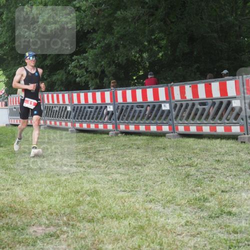 21.06.2025 - 27. Vierlanden-Triathlon KatJ http://msf.ph/oto/8005021 15.06.2025 12:58:23 Ziel 3, 11, 736, 1034, 1035, 1036, 1037 meine-sportfotos.de