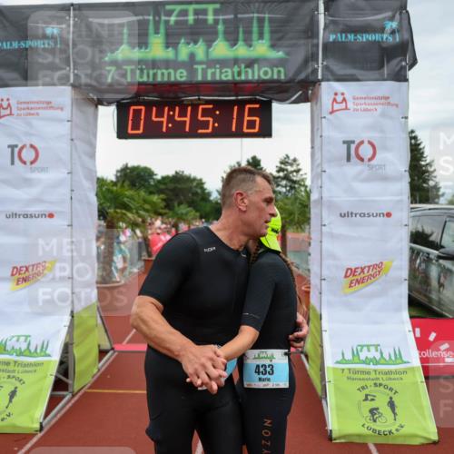 15.06.2025 - 7 Türme Triathlon Michael Strokosch http://msf.ph/oto/8005076 15.06.2025 14:45:16 Ziel 434 meine-sportfotos.de