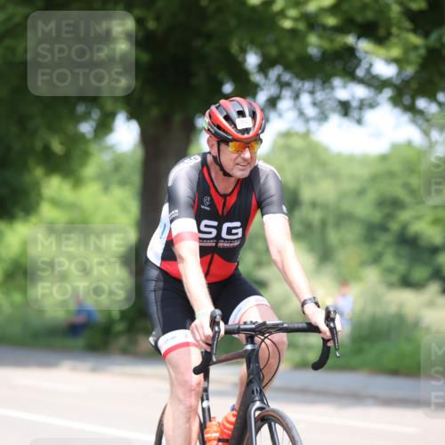 15.06.2025 - 7 Türme Triathlon Yannick Fuchs http://msf.ph/oto/8005131 15.06.2025 12:36:49 Radfahren 212 meine-sportfotos.de
