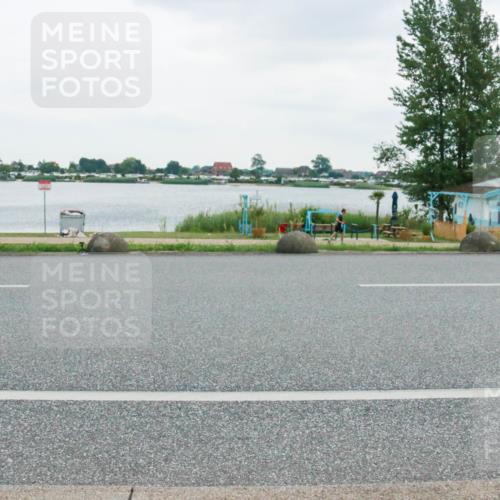 21.06.2025 - 27. Vierlanden-Triathlon H.Heesch http://msf.ph/oto/8005140 15.06.2025 13:01:28 Radfahren 1099, 1101, 1105 meine-sportfotos.de