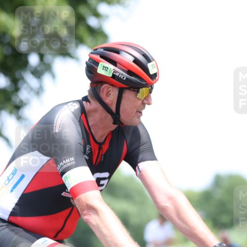 15.06.2025 - 7 Türme Triathlon Yannick Fuchs http://msf.ph/oto/8005157 15.06.2025 12:36:50 Radfahren 212 meine-sportfotos.de