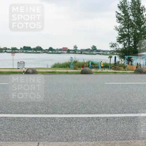 21.06.2025 - 27. Vierlanden-Triathlon H.Heesch http://msf.ph/oto/8005180 15.06.2025 13:01:32 Radfahren 1100, 1101, 1116, 1160 meine-sportfotos.de