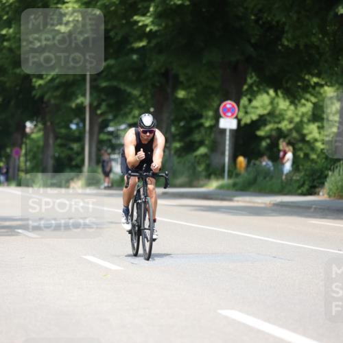 15.06.2025 - 7 Türme Triathlon Yannick Fuchs http://msf.ph/oto/8005198 15.06.2025 12:37:00 Radfahren 295 meine-sportfotos.de