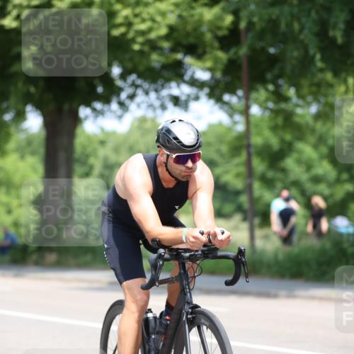 15.06.2025 - 7 Türme Triathlon Yannick Fuchs http://msf.ph/oto/8005240 15.06.2025 12:37:02 Radfahren 295 meine-sportfotos.de