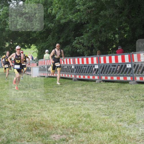 21.06.2025 - 27. Vierlanden-Triathlon KatJ http://msf.ph/oto/8005251 15.06.2025 12:58:27 Ziel 11, 736, 1034, 1035, 1036, 1037 meine-sportfotos.de