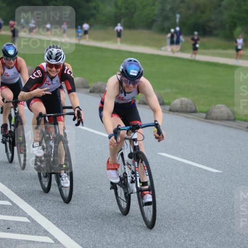 21.06.2025 - 27. Vierlanden-Triathlon H.Heesch http://msf.ph/oto/8005257 15.06.2025 13:03:31 Radfahren 1069, 1070, 1071, 1072 meine-sportfotos.de