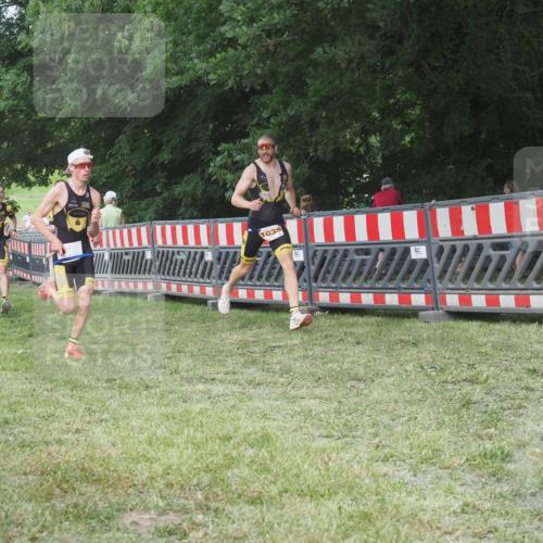 21.06.2025 - 27. Vierlanden-Triathlon KatJ http://msf.ph/oto/8005265 15.06.2025 12:58:27 Ziel 11, 736, 1034, 1035, 1036, 1037 meine-sportfotos.de