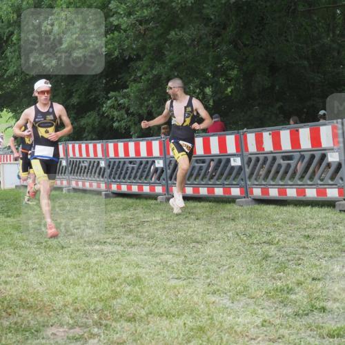 21.06.2025 - 27. Vierlanden-Triathlon KatJ http://msf.ph/oto/8005275 15.06.2025 12:58:28 Ziel 736, 1034, 1035, 1036, 1037 meine-sportfotos.de