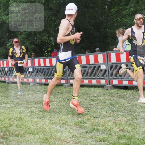 21.06.2025 - 27. Vierlanden-Triathlon KatJ http://msf.ph/oto/8005317 15.06.2025 12:58:29 Ziel 736, 1034, 1035, 1036, 1037 meine-sportfotos.de