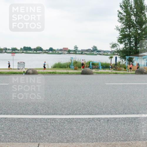 21.06.2025 - 27. Vierlanden-Triathlon H.Heesch http://msf.ph/oto/8005329 15.06.2025 13:02:26 Radfahren 1106, 1152 meine-sportfotos.de