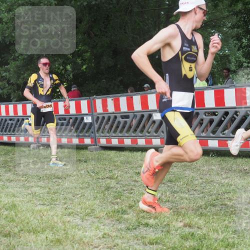 21.06.2025 - 27. Vierlanden-Triathlon KatJ http://msf.ph/oto/8005330 15.06.2025 12:58:29 Ziel 736, 1034, 1035, 1036, 1037 meine-sportfotos.de