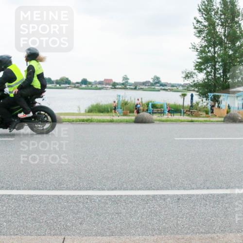 21.06.2025 - 27. Vierlanden-Triathlon H.Heesch http://msf.ph/oto/8005332 15.06.2025 13:02:29 Radfahren 1152 meine-sportfotos.de