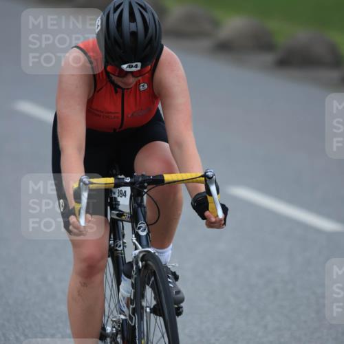 21.06.2025 - 27. Vierlanden-Triathlon H.Heesch http://msf.ph/oto/8005336 15.06.2025 13:04:29 Radfahren 894 meine-sportfotos.de