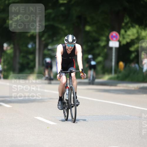 15.06.2025 - 7 Türme Triathlon Yannick Fuchs http://msf.ph/oto/8005353 15.06.2025 12:37:26 Radfahren 333, 391, 529 meine-sportfotos.de