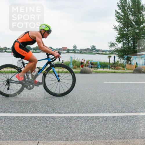 21.06.2025 - 27. Vierlanden-Triathlon H.Heesch http://msf.ph/oto/8005357 15.06.2025 13:02:41 Radfahren 918, 1073, 1074, 1075, 1076 meine-sportfotos.de