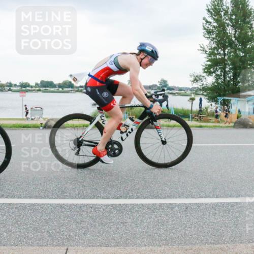 21.06.2025 - 27. Vierlanden-Triathlon H.Heesch http://msf.ph/oto/8005449 15.06.2025 13:03:33 Radfahren 1069, 1070, 1071, 1072 meine-sportfotos.de