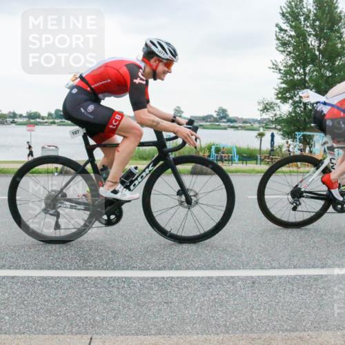 21.06.2025 - 27. Vierlanden-Triathlon H.Heesch http://msf.ph/oto/8005461 15.06.2025 13:03:33 Radfahren 1069, 1070, 1071, 1072 meine-sportfotos.de