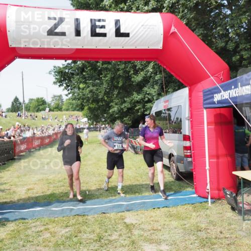 21.06.2025 - 27. Vierlanden-Triathlon MichiJ http://msf.ph/oto/8005468 15.06.2026 11:30:52 Ziel 610 meine-sportfotos.de