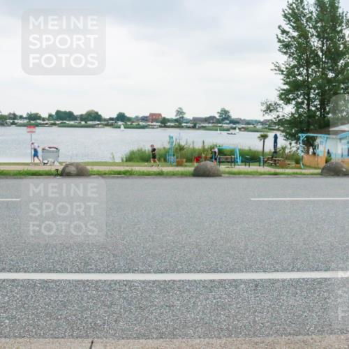 21.06.2025 - 27. Vierlanden-Triathlon H.Heesch http://msf.ph/oto/8005491 15.06.2025 13:04:13 Radfahren 1144 meine-sportfotos.de