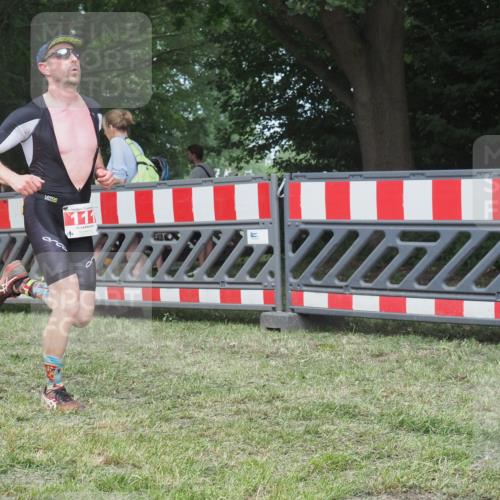 21.06.2025 - 27. Vierlanden-Triathlon KatJ http://msf.ph/oto/8005509 15.06.2025 12:58:40 Ziel 111, 122, 662, 995, 996, 997, 998, 1010, 1011, 1012 meine-sportfotos.de