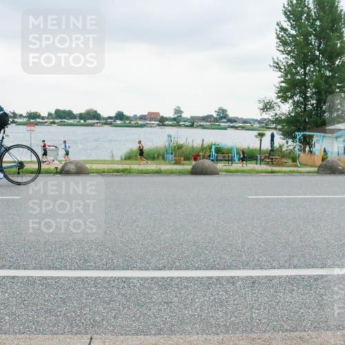 21.06.2025 - 27. Vierlanden-Triathlon H.Heesch http://msf.ph/oto/8005518 15.06.2025 13:06:24 Radfahren 1139 meine-sportfotos.de