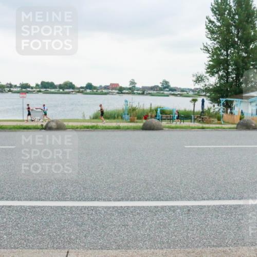 21.06.2025 - 27. Vierlanden-Triathlon H.Heesch http://msf.ph/oto/8005529 15.06.2025 13:06:24 Radfahren 1139 meine-sportfotos.de