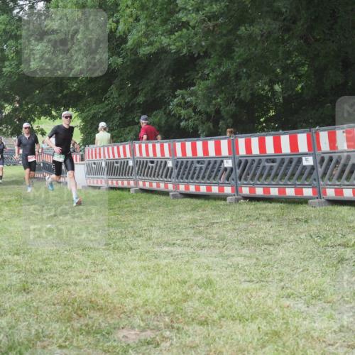 21.06.2025 - 27. Vierlanden-Triathlon KatJ http://msf.ph/oto/8005550 15.06.2025 12:58:43 Ziel 122, 662, 995, 996, 997, 998, 1010, 1011, 1012, 1013, 1038 meine-sportfotos.de