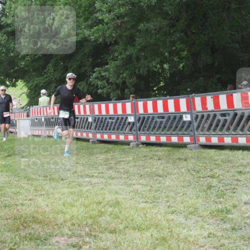 21.06.2025 - 27. Vierlanden-Triathlon KatJ http://msf.ph/oto/8005564 15.06.2025 12:58:44 Ziel 122, 662, 995, 996, 997, 998, 1010, 1011, 1012, 1013, 1038 meine-sportfotos.de