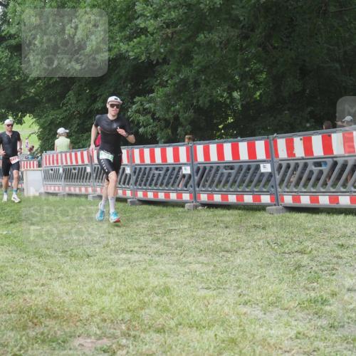21.06.2025 - 27. Vierlanden-Triathlon KatJ http://msf.ph/oto/8005568 15.06.2025 12:58:44 Ziel 122, 662, 995, 996, 997, 998, 1010, 1011, 1012, 1013, 1038 meine-sportfotos.de