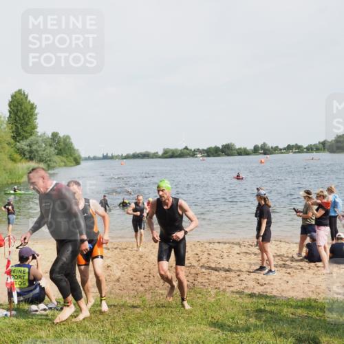 21.06.2025 - 27. Vierlanden-Triathlon MichiJ http://msf.ph/oto/8005574 15.06.2026 10:06:49 Schwimmen 367, 386, 388, 396, 423, 441, 457, 467 meine-sportfotos.de