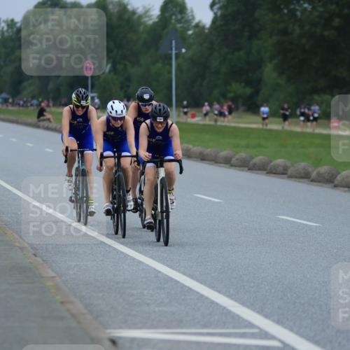 21.06.2025 - 27. Vierlanden-Triathlon H.Heesch http://msf.ph/oto/8005614 15.06.2025 13:07:53 Radfahren 1085, 1086, 1087, 1088, 1121 meine-sportfotos.de