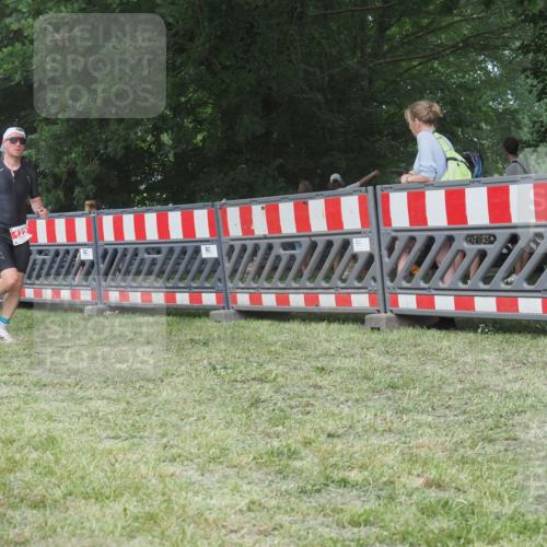 21.06.2025 - 27. Vierlanden-Triathlon KatJ http://msf.ph/oto/8005615 15.06.2025 12:58:46 Ziel 122, 662, 995, 996, 997, 998, 1010, 1011, 1012, 1013, 1038 meine-sportfotos.de
