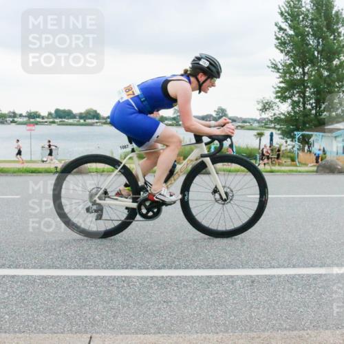 21.06.2025 - 27. Vierlanden-Triathlon H.Heesch http://msf.ph/oto/8005630 15.06.2025 13:07:56 Radfahren 1085, 1086, 1087, 1088 meine-sportfotos.de