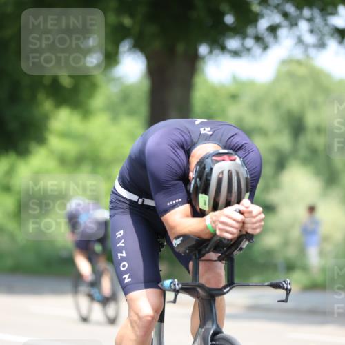 15.06.2025 - 7 Türme Triathlon Yannick Fuchs http://msf.ph/oto/8005658 15.06.2025 12:37:52 Radfahren 246, 399, 603, 675 meine-sportfotos.de