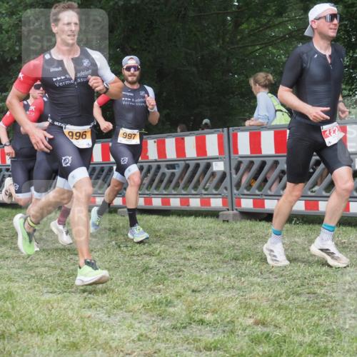 21.06.2025 - 27. Vierlanden-Triathlon KatJ http://msf.ph/oto/8005659 15.06.2025 12:58:48 Ziel 122, 995, 996, 997, 998, 1010, 1011, 1012, 1013, 1038 meine-sportfotos.de