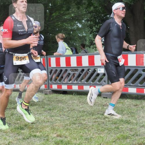 21.06.2025 - 27. Vierlanden-Triathlon KatJ http://msf.ph/oto/8005673 15.06.2025 12:58:48 Ziel 122, 995, 996, 997, 998, 1010, 1011, 1012, 1013, 1038 meine-sportfotos.de