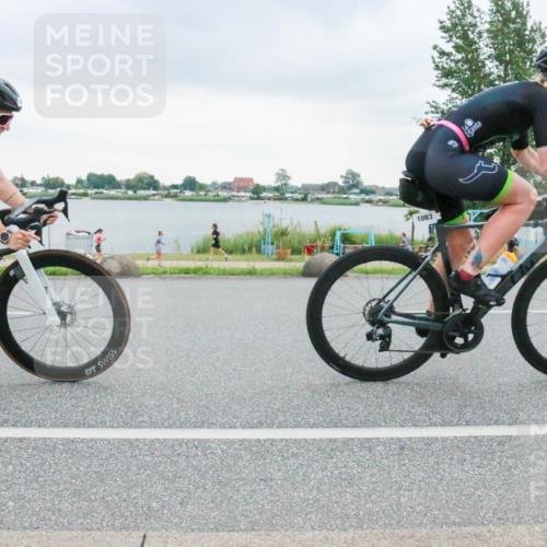 21.06.2025 - 27. Vierlanden-Triathlon H.Heesch http://msf.ph/oto/8005727 15.06.2025 13:08:48 Radfahren 886, 1082, 1083, 1084 meine-sportfotos.de