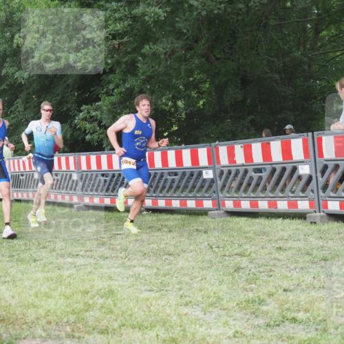 21.06.2025 - 27. Vierlanden-Triathlon KatJ http://msf.ph/oto/8005731 15.06.2025 12:58:51 Ziel 1010, 1011, 1012, 1013, 1038 meine-sportfotos.de