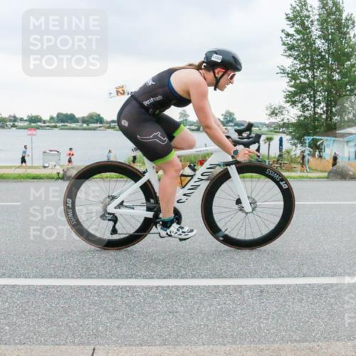21.06.2025 - 27. Vierlanden-Triathlon H.Heesch http://msf.ph/oto/8005739 15.06.2025 13:08:48 Radfahren 886, 1082, 1083, 1084 meine-sportfotos.de