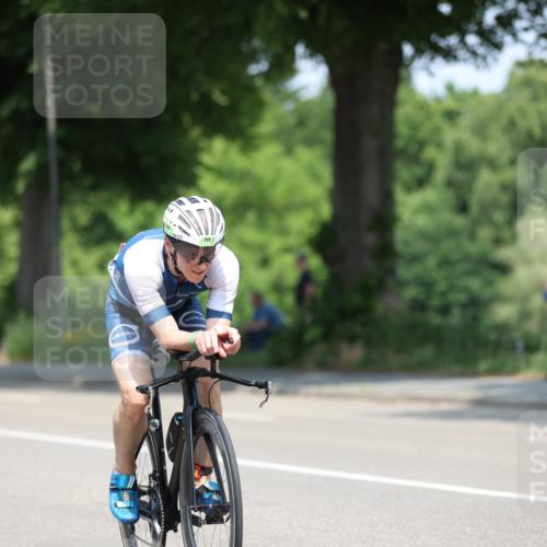 15.06.2025 - 7 Türme Triathlon Yannick Fuchs http://msf.ph/oto/8005755 15.06.2025 12:38:02 Radfahren 292, 299, 382 meine-sportfotos.de