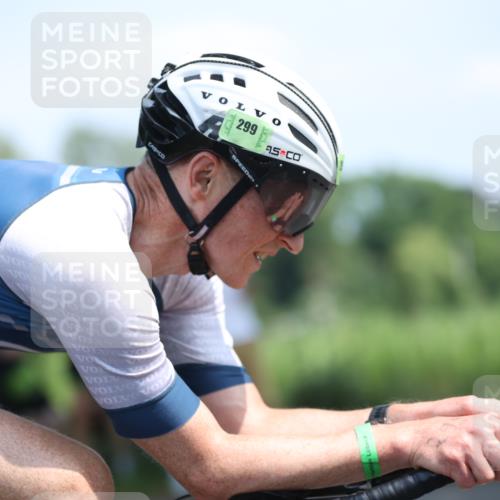 15.06.2025 - 7 Türme Triathlon Yannick Fuchs http://msf.ph/oto/8005798 15.06.2025 12:38:03 Radfahren 292, 299, 382 meine-sportfotos.de