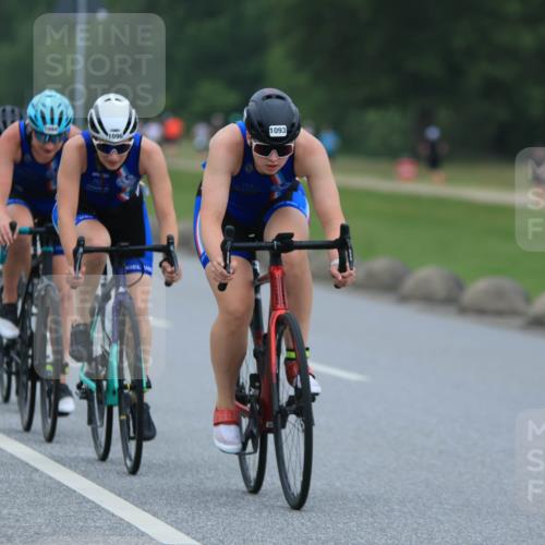 21.06.2025 - 27. Vierlanden-Triathlon H.Heesch http://msf.ph/oto/8005830 15.06.2025 13:09:04 Radfahren 1093, 1094, 1095, 1096 meine-sportfotos.de