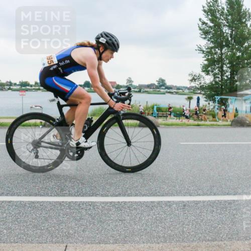 21.06.2025 - 27. Vierlanden-Triathlon H.Heesch http://msf.ph/oto/8005861 15.06.2025 13:09:07 Radfahren 1093, 1094, 1095, 1096 meine-sportfotos.de