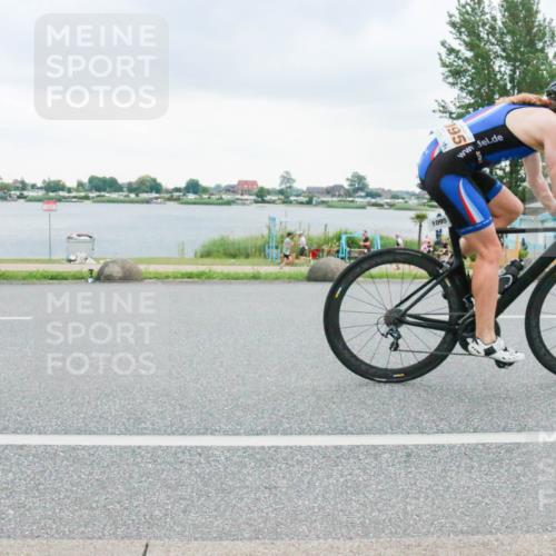 21.06.2025 - 27. Vierlanden-Triathlon H.Heesch http://msf.ph/oto/8005871 15.06.2025 13:09:07 Radfahren 1093, 1094, 1095, 1096 meine-sportfotos.de